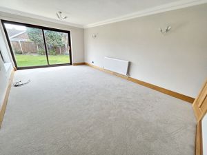 Lounge- click for photo gallery